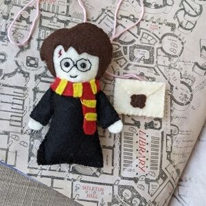 Handmade felt ornaments Harry Potter themed
